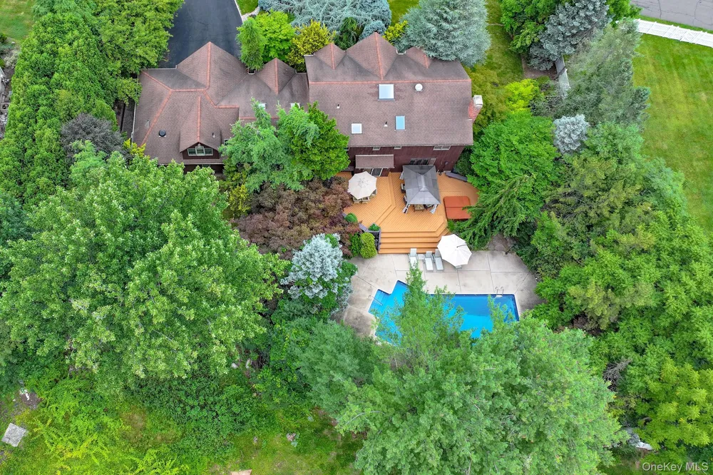 17 Snowdrop Drive New City, NY 10956