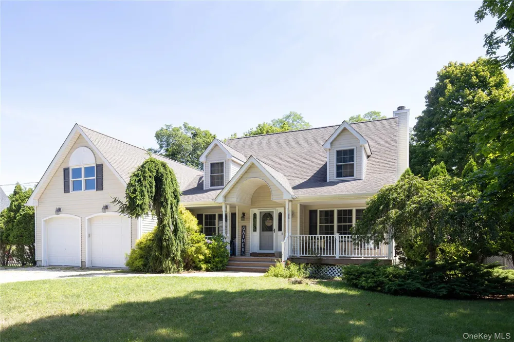 345 Cemetery Road East Marion, NY 11939