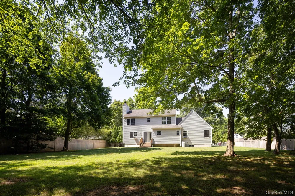 345 Cemetery Road East Marion, NY 11939