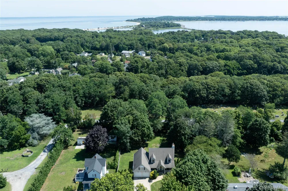 345 Cemetery Road East Marion, NY 11939