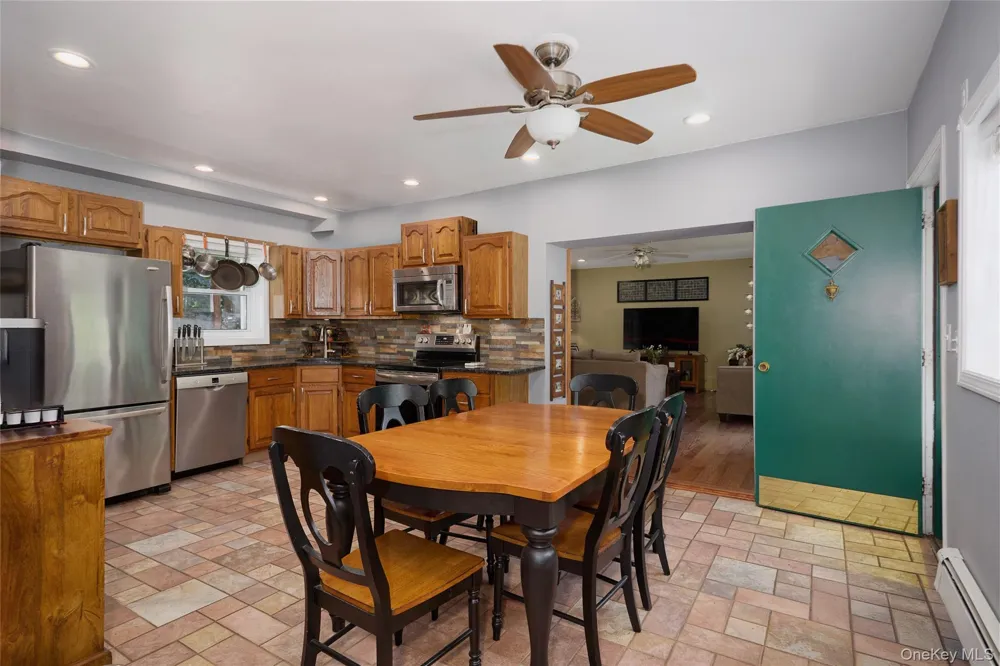 140 Nardin Road Lake Peekskill, NY 10537