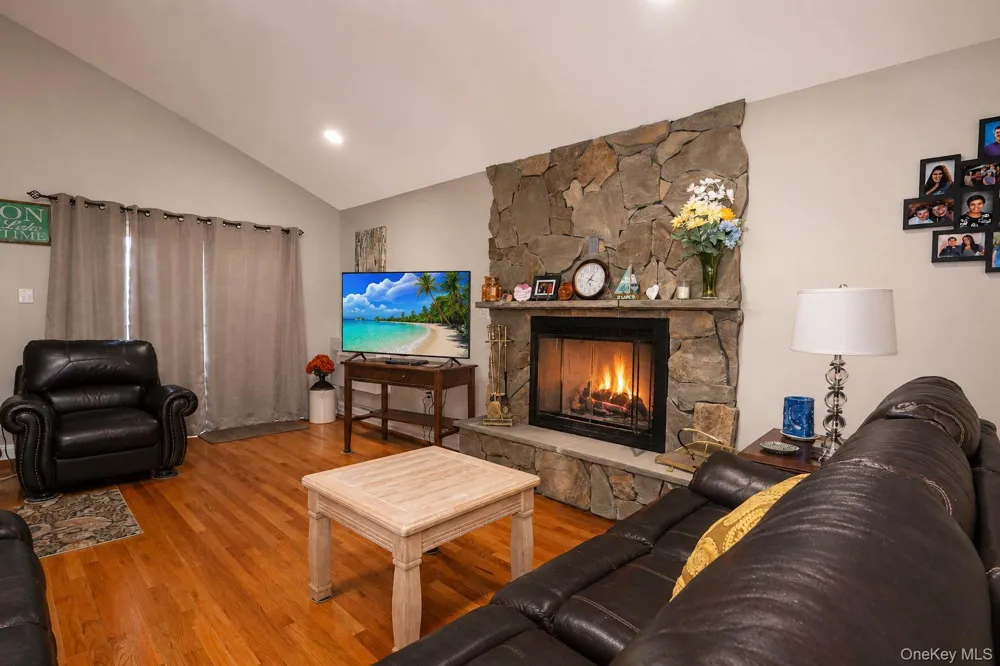 52 Crescent  Circle Rock Hill Rock Hill, NY 12775
