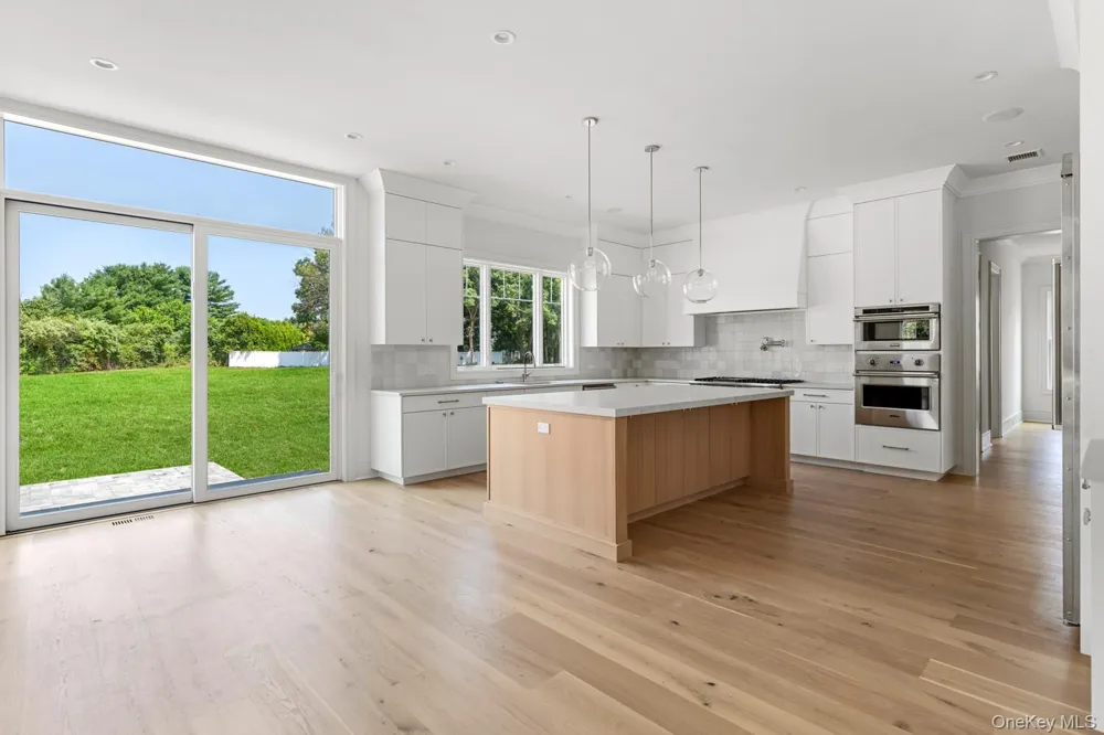 2 D'Amico Court Melville, NY 11747