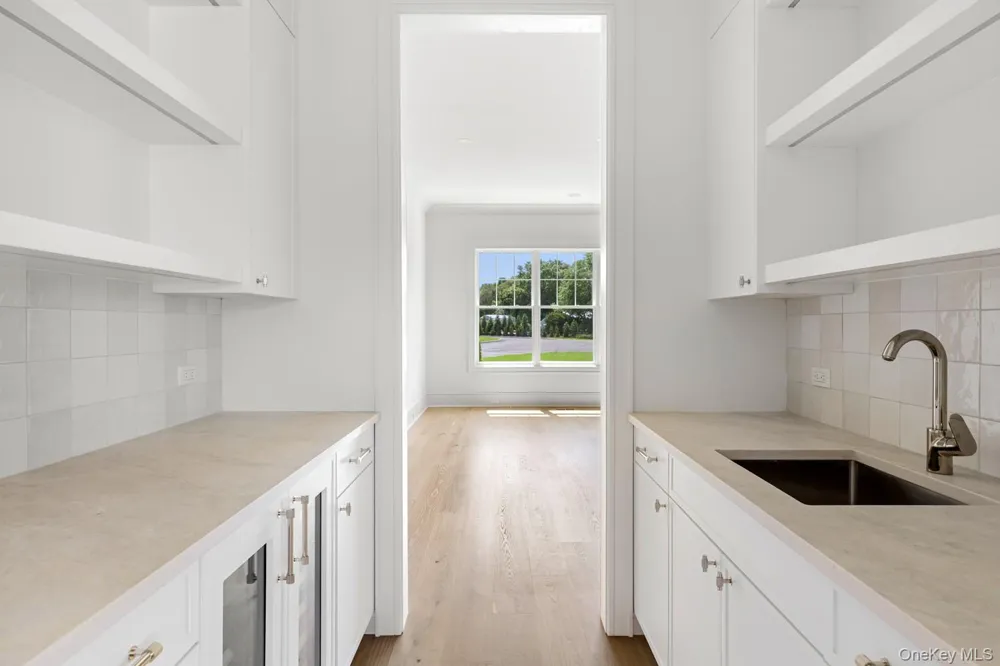 2 D'Amico Court Melville, NY 11747