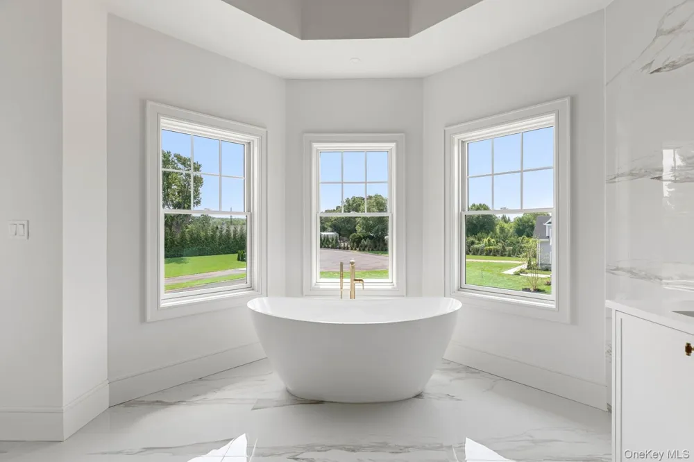2 D'Amico Court Melville, NY 11747