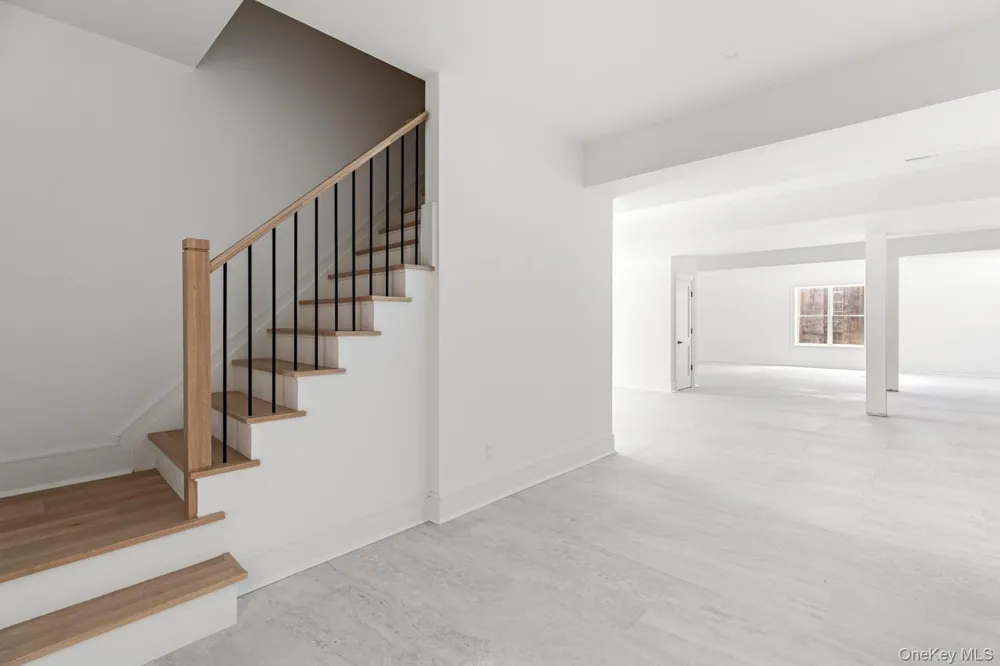 2 D'Amico Court Melville, NY 11747