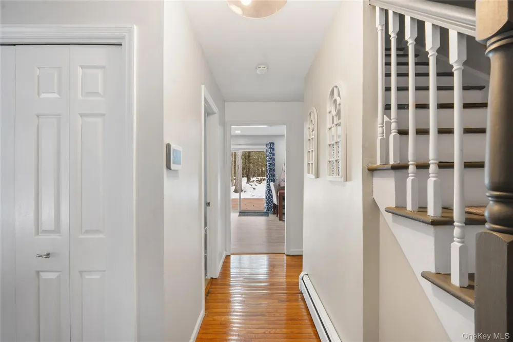 25 Old Farm Road Shokan, NY 12481