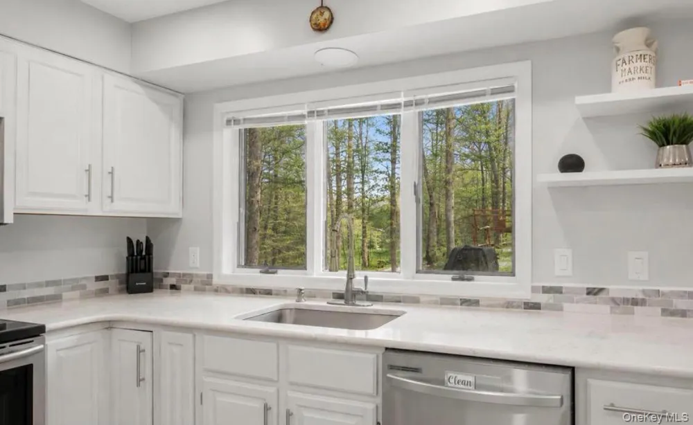 25 Old Farm Road Shokan, NY 12481