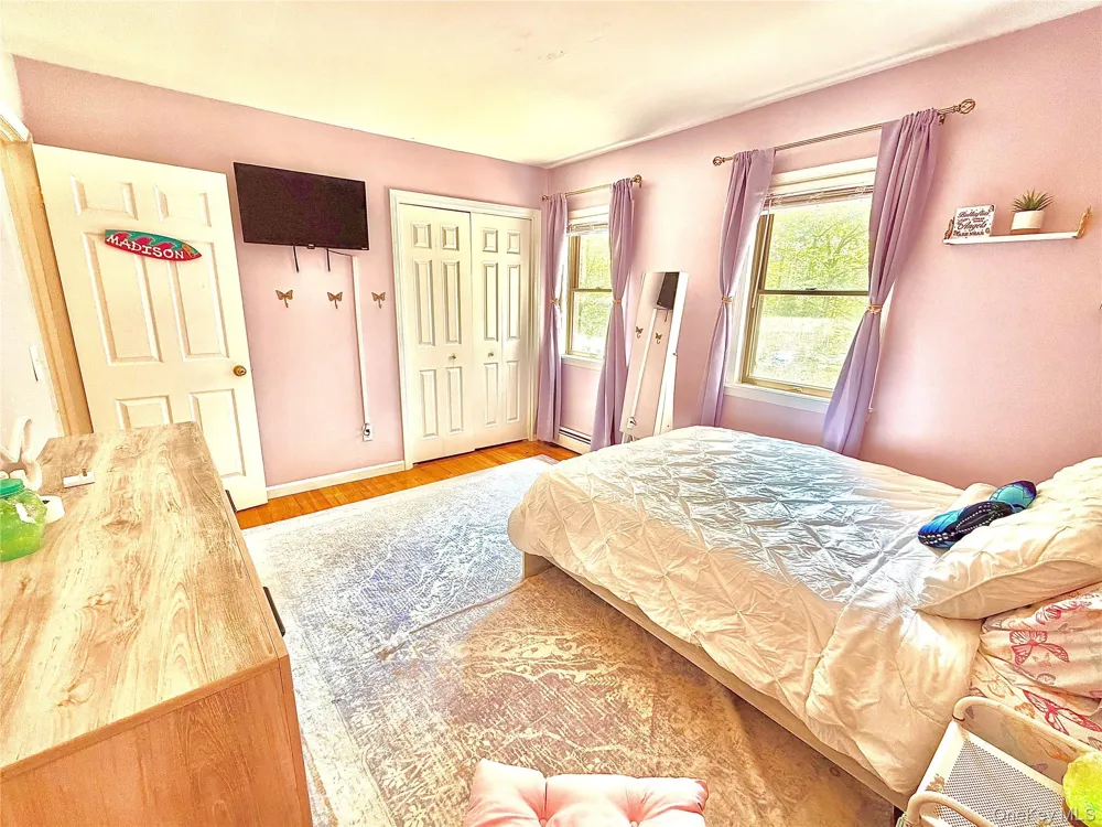 25 Old Farm Road Shokan, NY 12481
