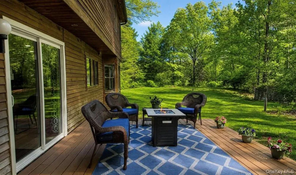 25 Old Farm Road Shokan, NY 12481