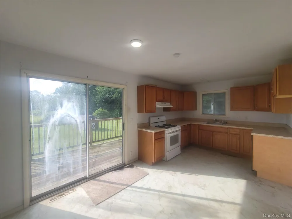 1048 Old Liberty Road Monticello, NY 12701