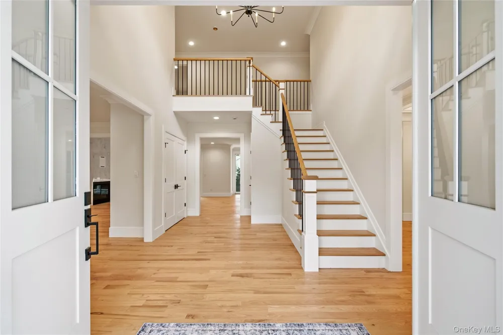 654 Caledonia Road Dix Hills, NY 11746