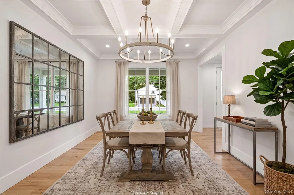 654 Caledonia Road Dix Hills, NY 11746