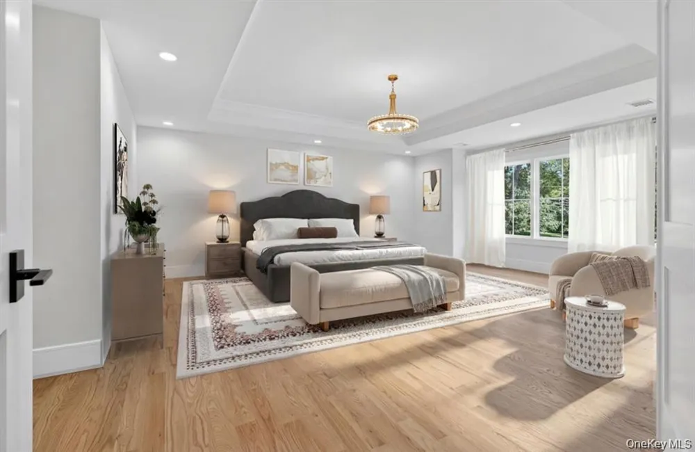 654 Caledonia Road Dix Hills, NY 11746