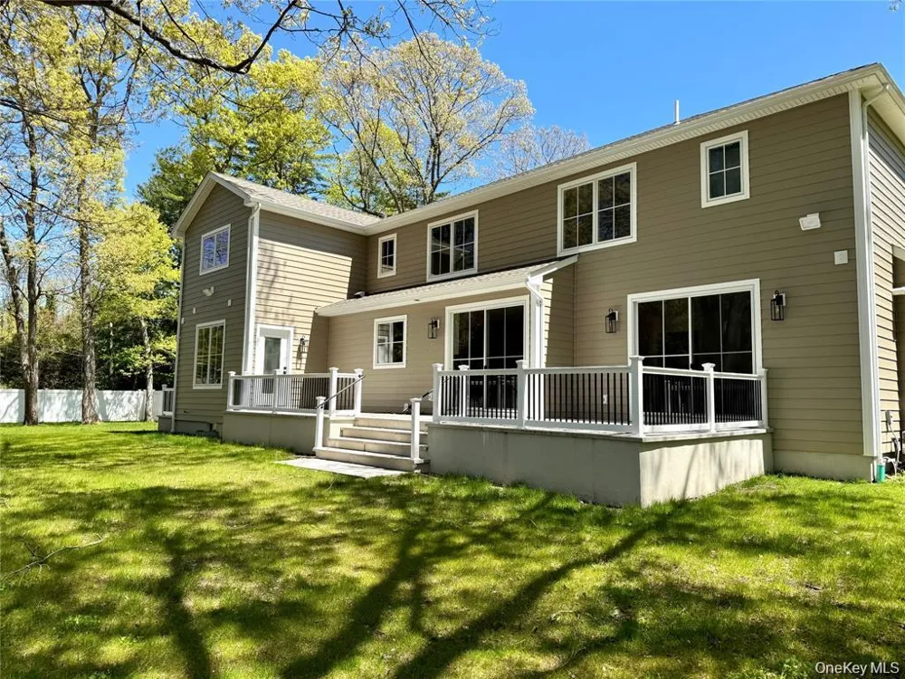 654 Caledonia Road Dix Hills, NY 11746