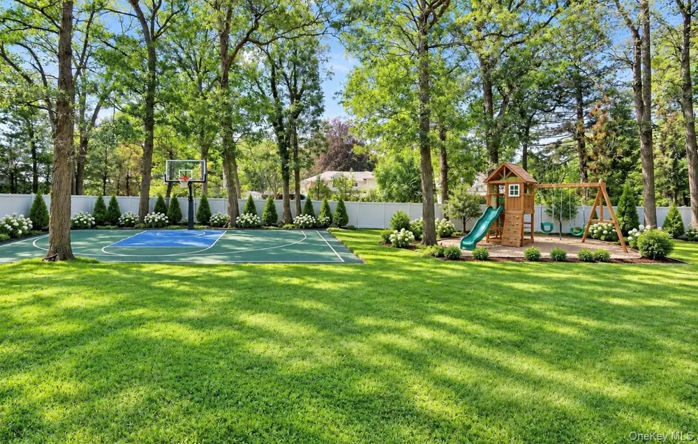 654 Caledonia Road Dix Hills, NY 11746