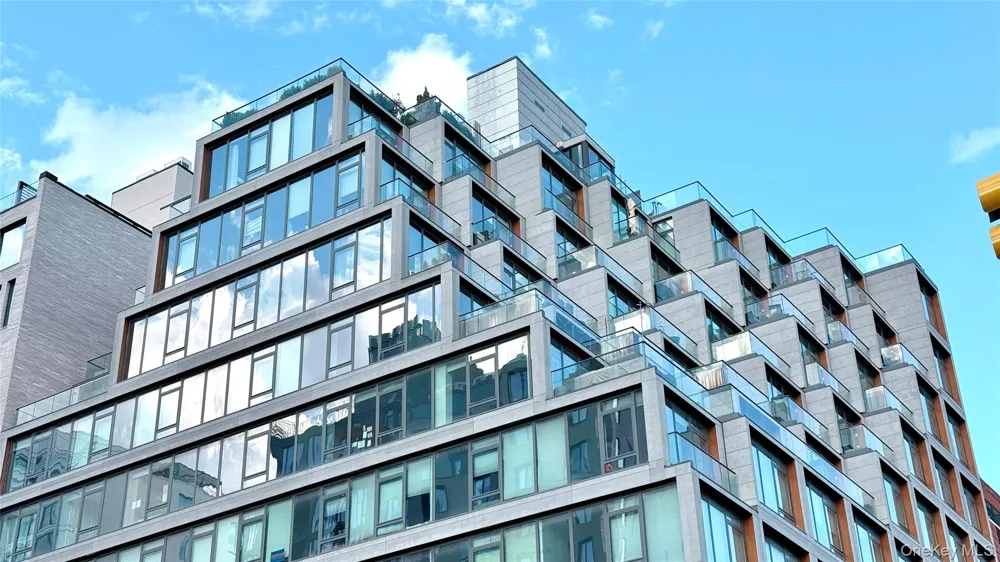 251 1st Street #4A Brooklyn, NY 11215