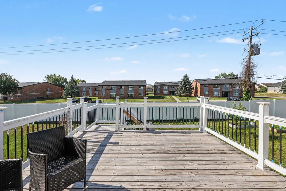8580 Pioneer Street Washington, MI 48094