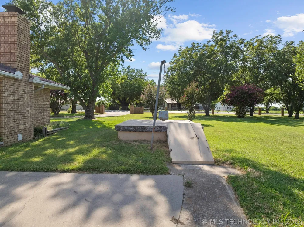 6892 Meridian Road Ardmore, OK 73401