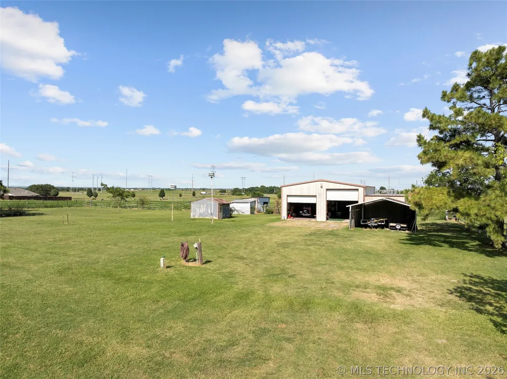 6892 Meridian Road Ardmore, OK 73401