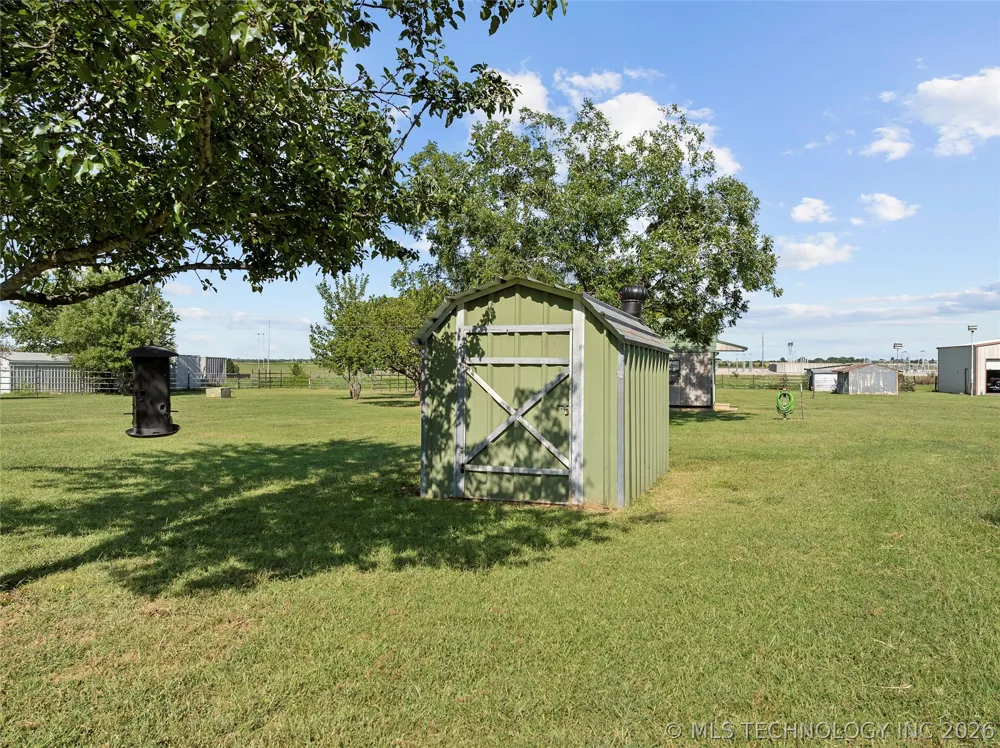 6892 Meridian Road Ardmore, OK 73401