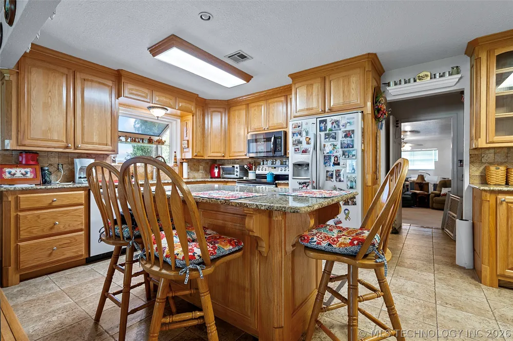 6892 Meridian Road Ardmore, OK 73401