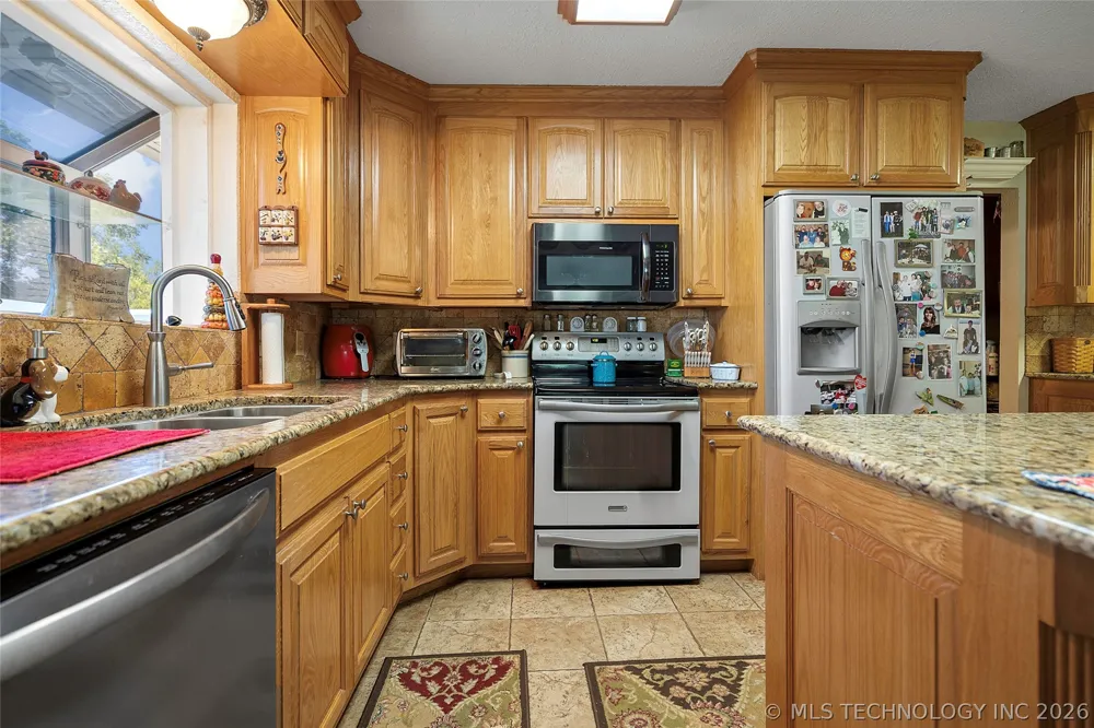 6892 Meridian Road Ardmore, OK 73401