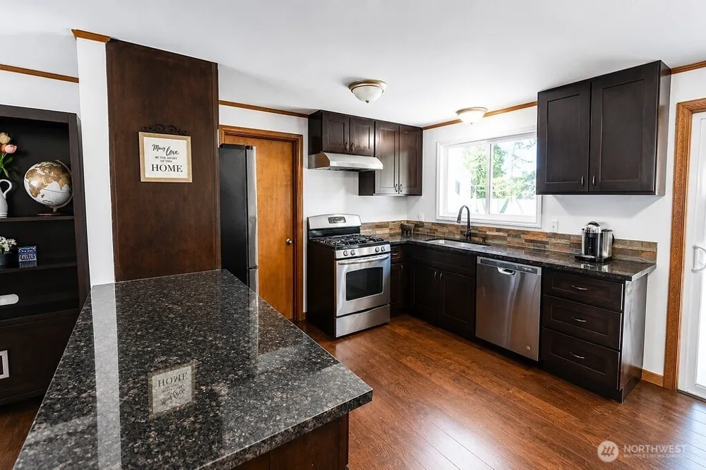 2465 24th Street SE Auburn, WA 98002