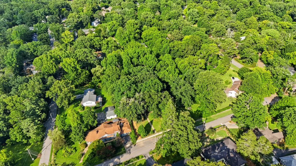 321 Signal Mountain Boulevard Signal Mountain, TN 37377