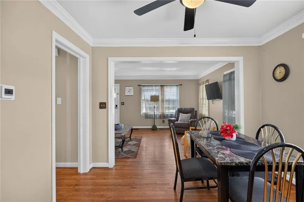 2727 Humphries Street East Point, GA 30344