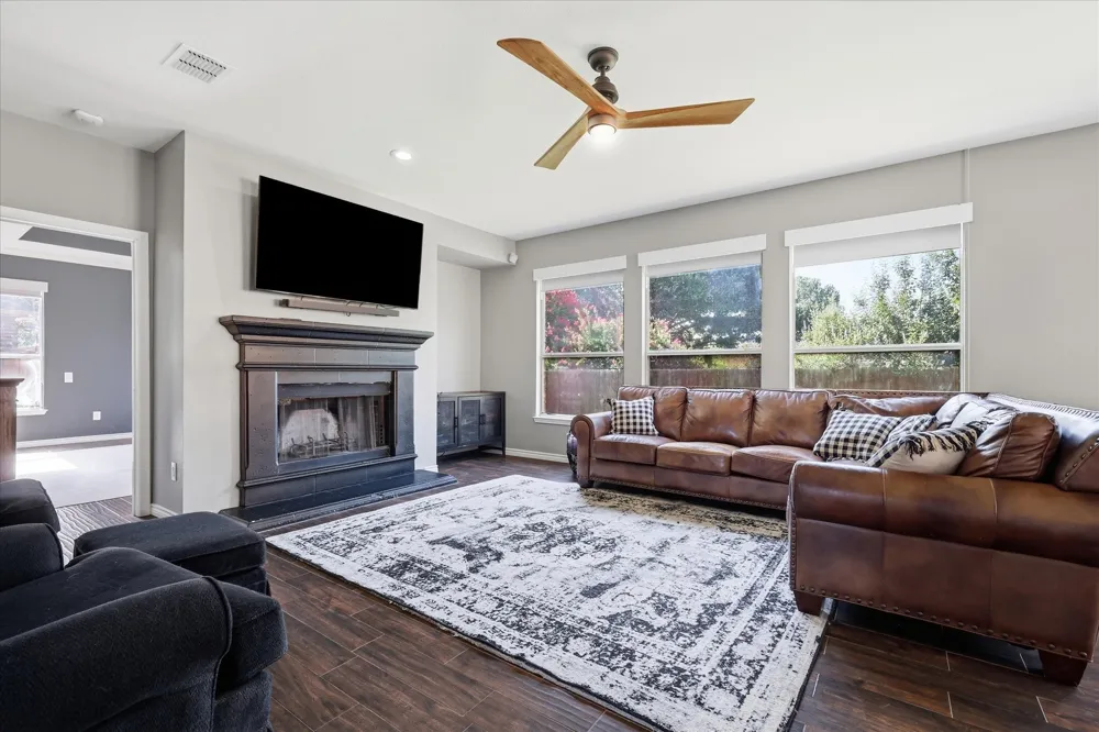 217 Patricia Lane Highland Village, TX 75077