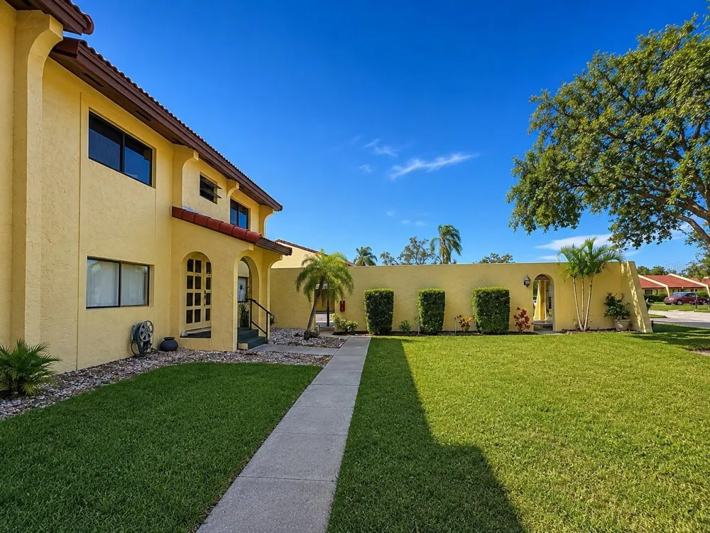 1435 57TH STREET W #1435 Bradenton, FL 34209