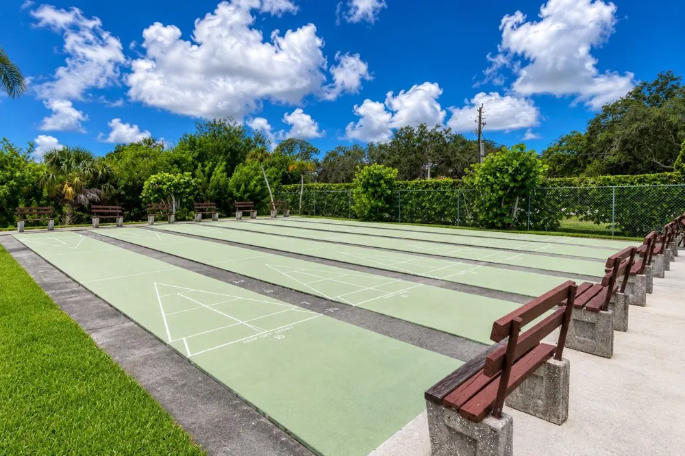 1435 57TH STREET W #1435 Bradenton, FL 34209