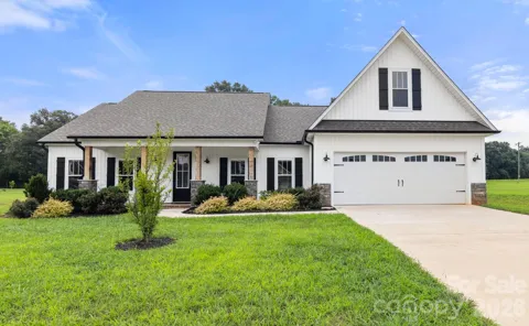 290 Dorothy Drive