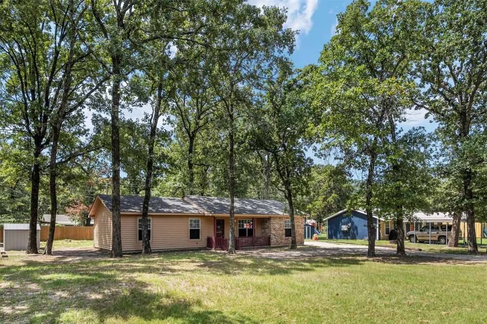 217 Pierce Drive Mabank, TX 75156