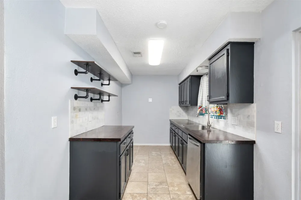 217 Pierce Drive Mabank, TX 75156