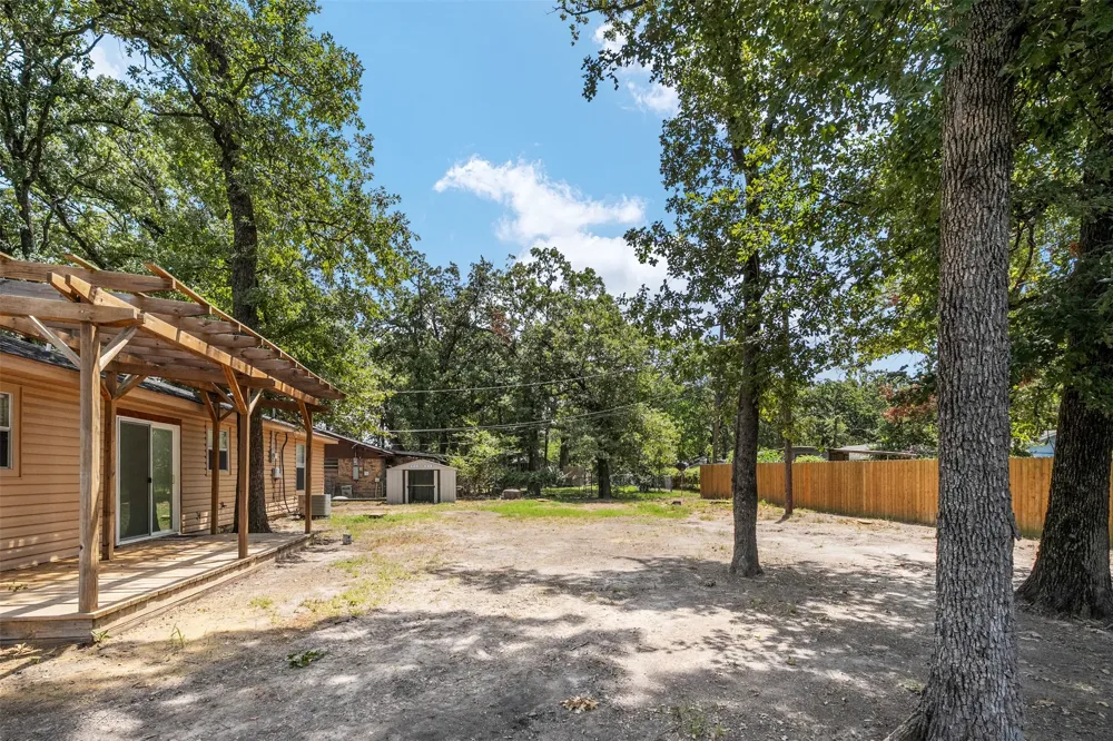 217 Pierce Drive Mabank, TX 75156
