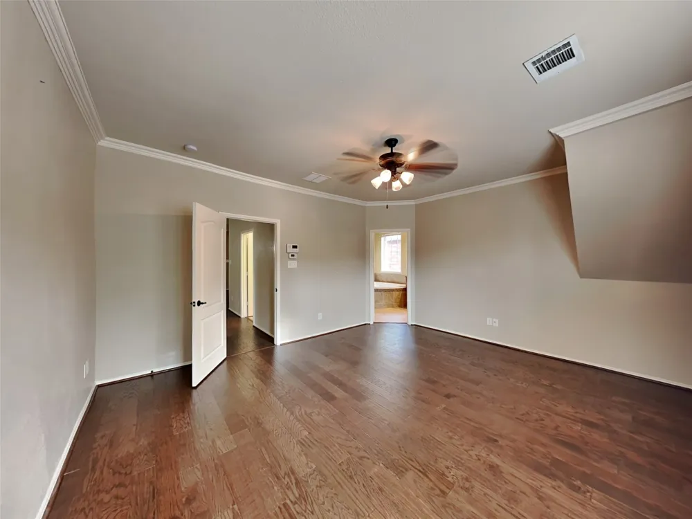 226 Knapford Euless, TX 76040