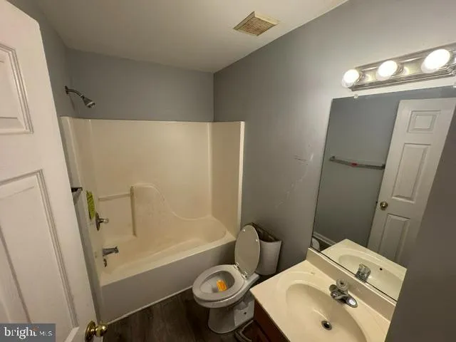 2564 SOUTHSIDE AVENUE Cambridge, MD 21613