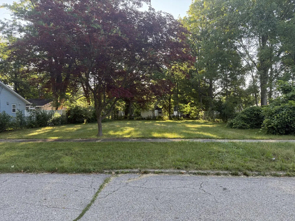 1015 6th Street Niles, MI 49120