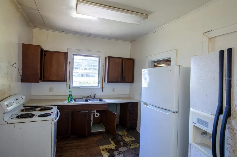 14962 NE US HIGHWAY 301 Waldo, FL 32694