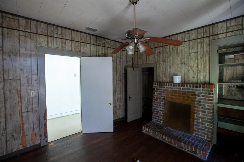 14962 NE US HIGHWAY 301 Waldo, FL 32694