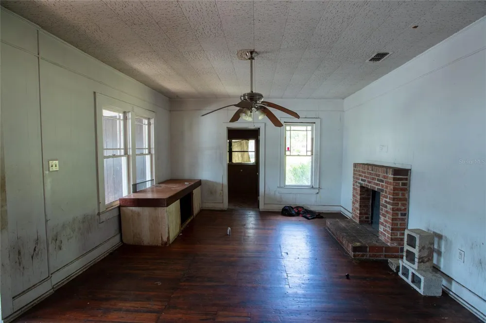 14962 NE US HIGHWAY 301 Waldo, FL 32694