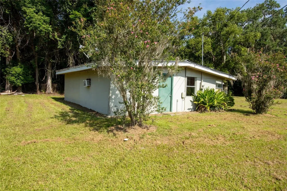 14962 NE US HIGHWAY 301 Waldo, FL 32694