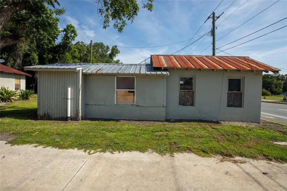 14962 NE US HIGHWAY 301 Waldo, FL 32694