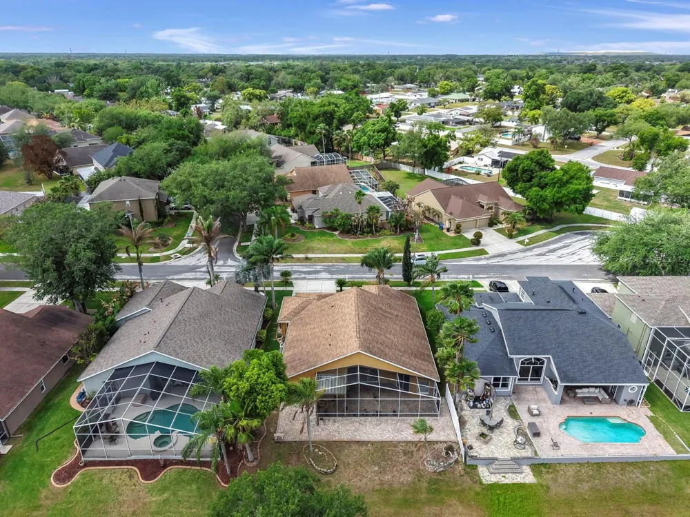 220 ROSANA DRIVE Brandon, FL 33511
