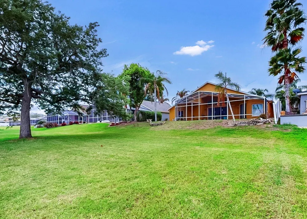 220 ROSANA DRIVE Brandon, FL 33511
