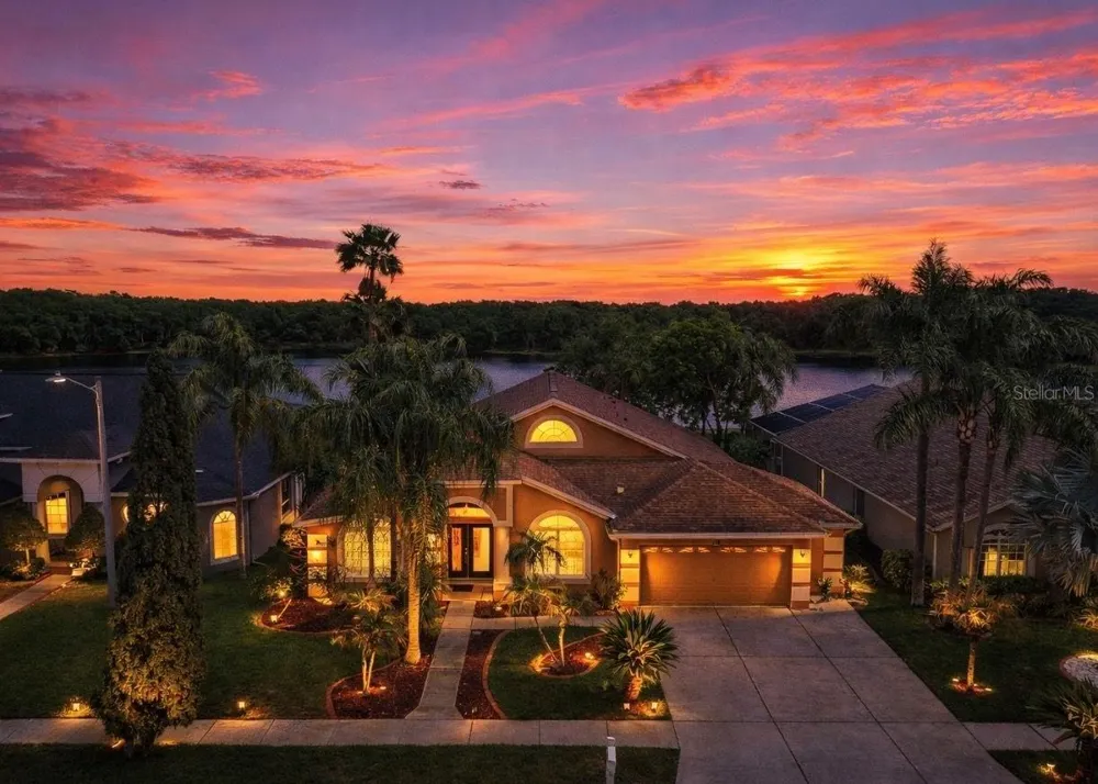 220 ROSANA DRIVE Brandon, FL 33511