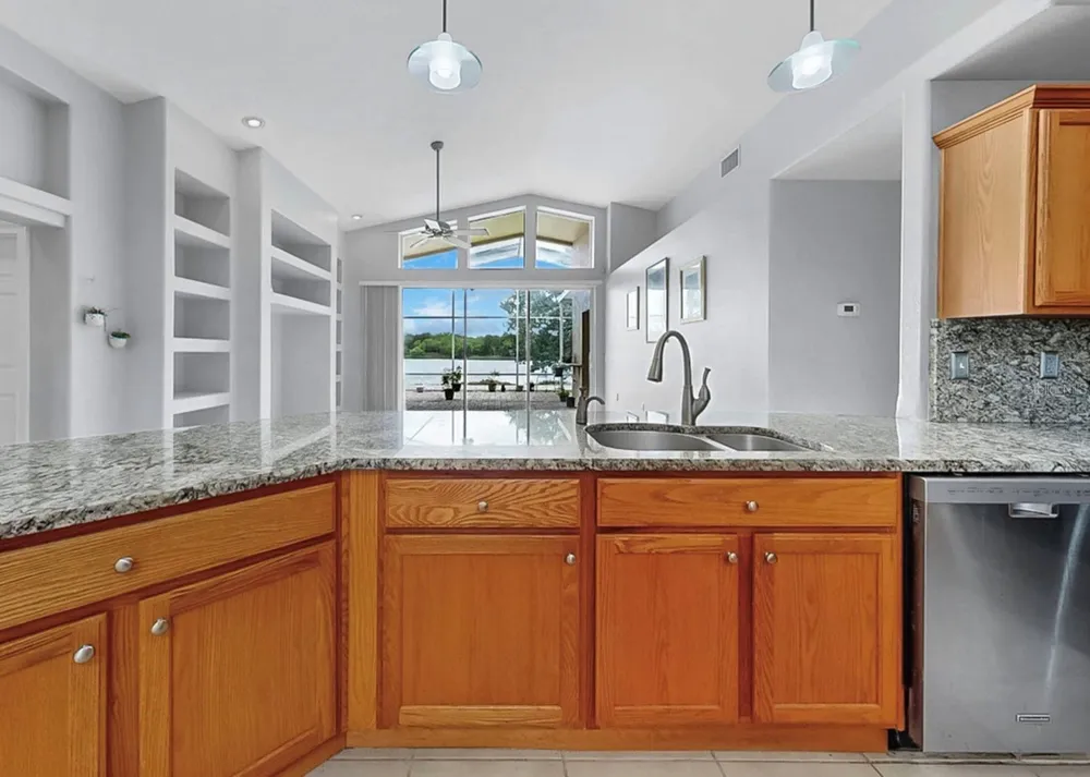 220 ROSANA DRIVE Brandon, FL 33511