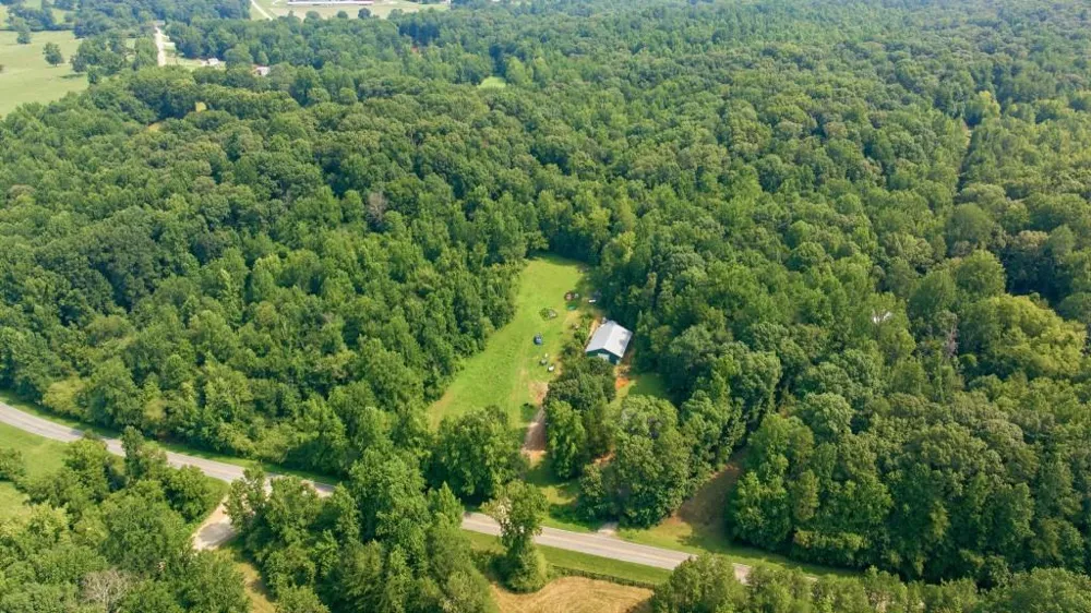 4215 Whiporwill Road Gillsville, GA 30543